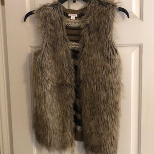 XHILARATION faux fur vest